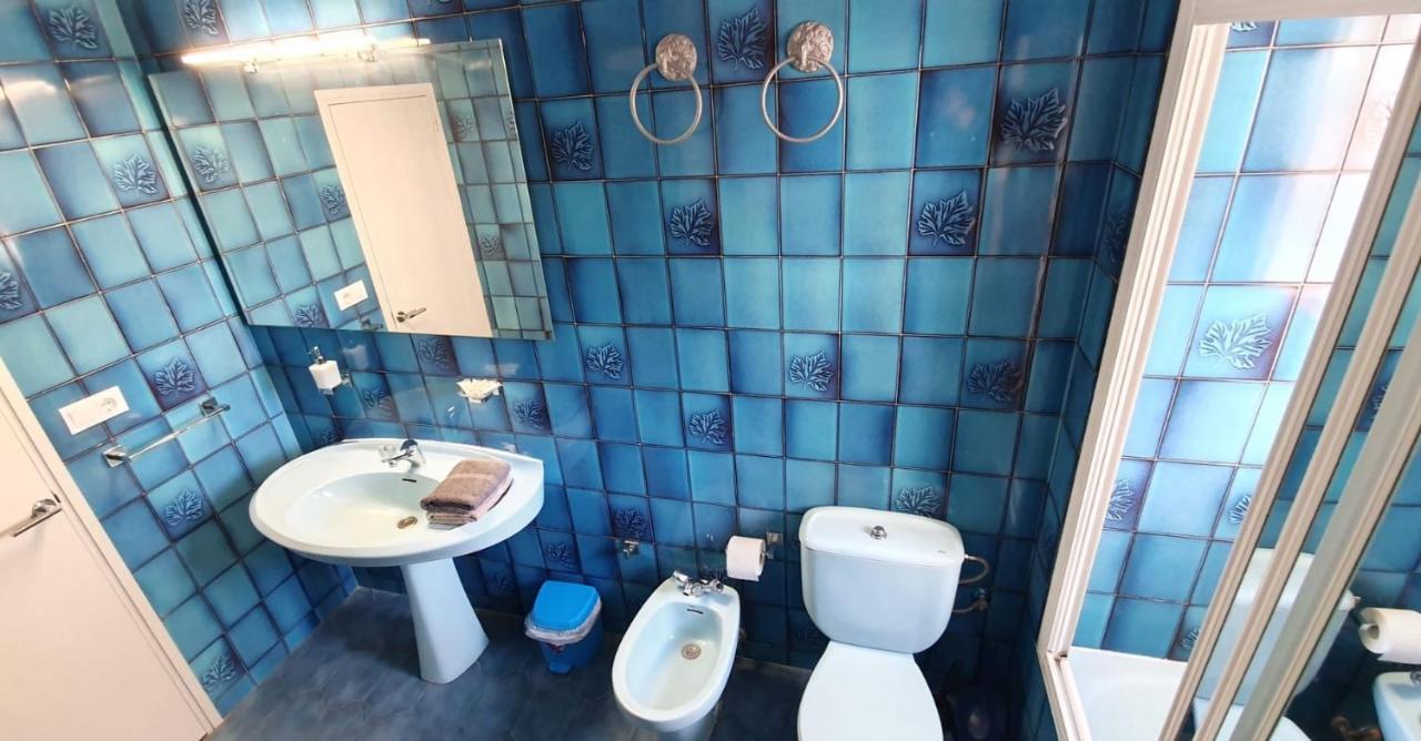 Encantadora vivienda en el paseo marítimo de Salou Exterior foto