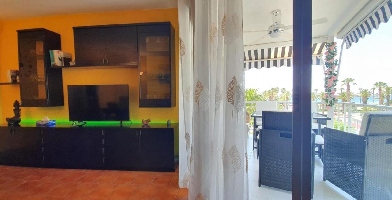Encantadora vivienda en el paseo marítimo de Salou Exterior foto